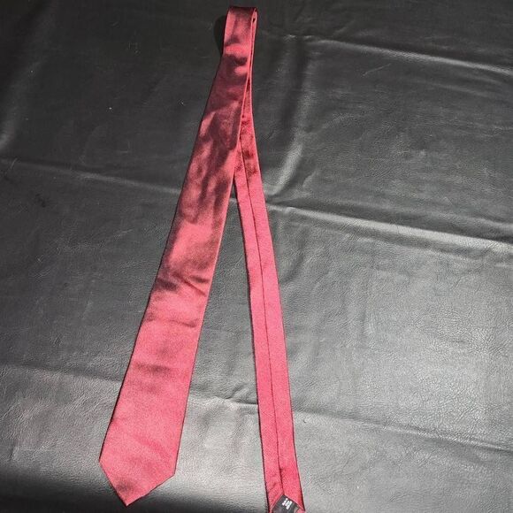 Collection by‎ Michael Strahan Mens Maroon Silk Neck Tie - Picture 1 of 3